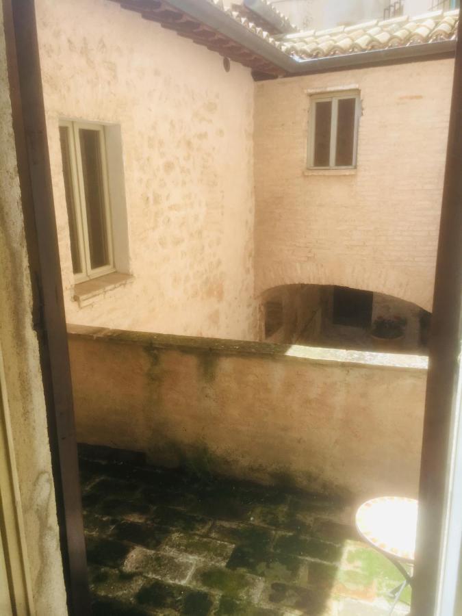 Camere Della Vecchia Posta Trevi Ngoại thất bức ảnh